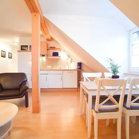 Apartment Hof Koehne - Altes - Dachstube Links Schmallenberg